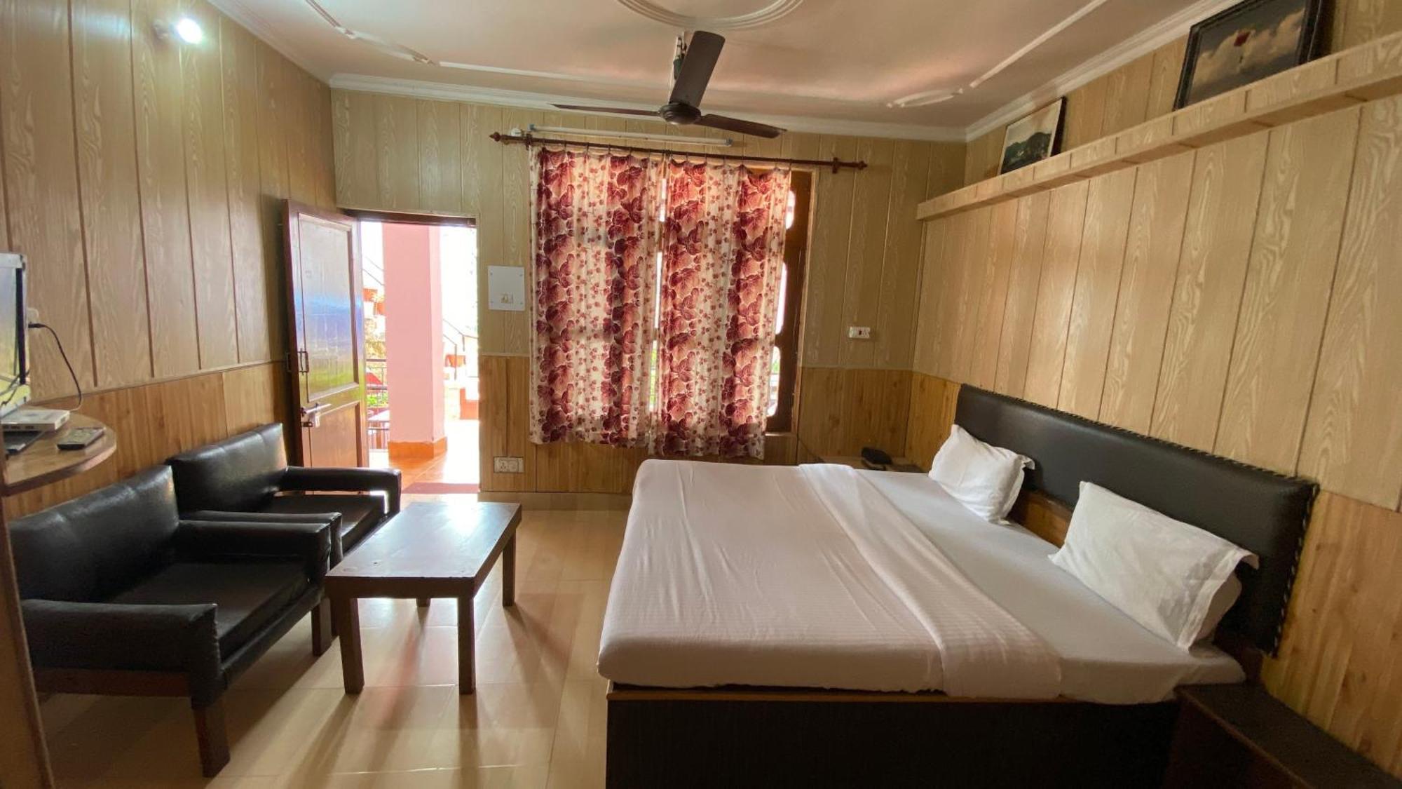 Hotel Ekant Lodge McLeod Ganj Ngoại thất bức ảnh